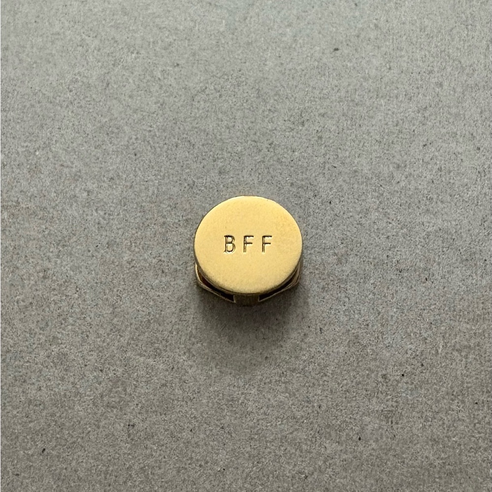 💎 KEEP Collective Round Charm